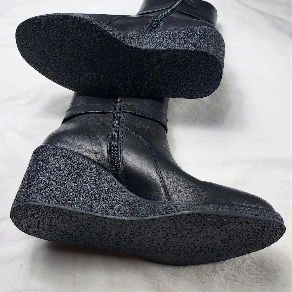Talbots Rowan Wedge Bootie Leather Size 7M Black Ankle Boot - Picture 4 of 14